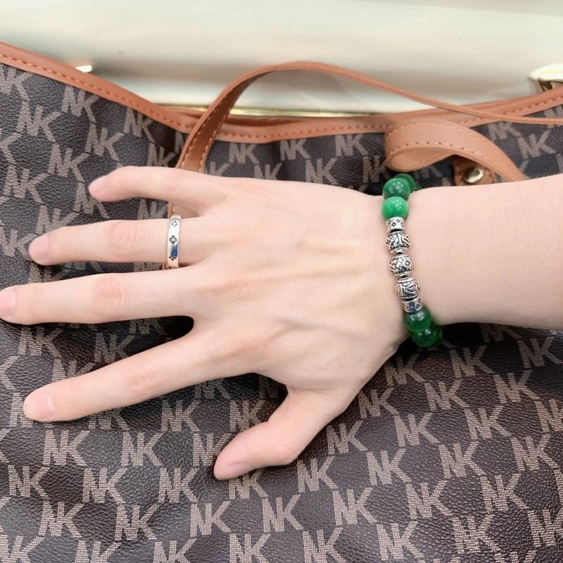 Louis Vuitton Bracelets Neat 248186