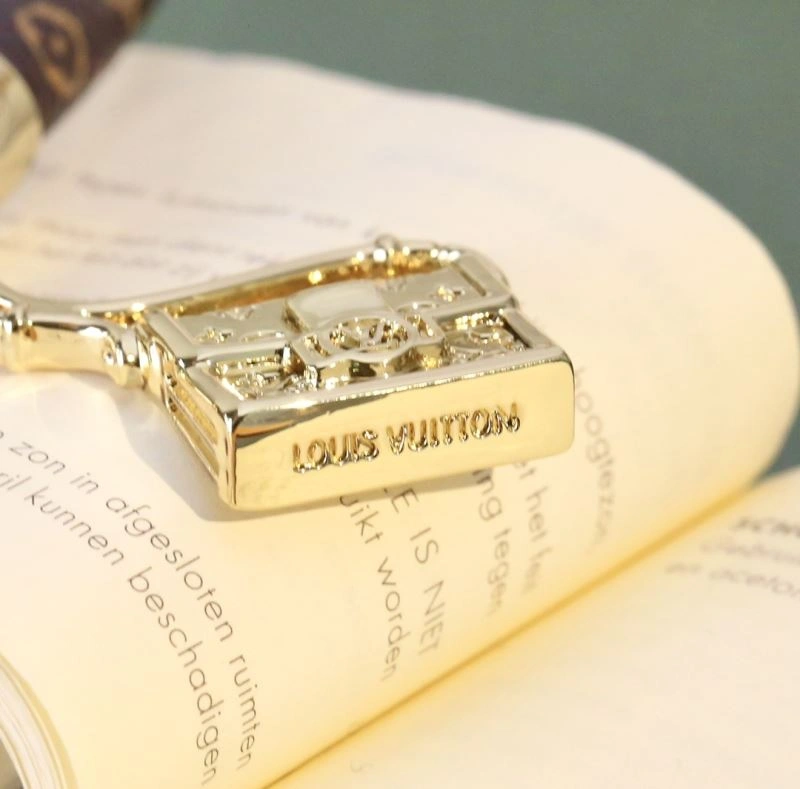 Louis Vuitton Bracelets Attractive 256900