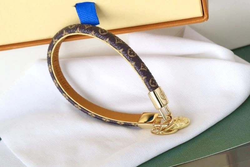 Louis Vuitton Bracelets WaterResistant 256898