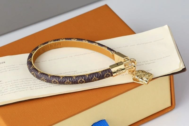 Louis Vuitton Bracelets Breathable 256897