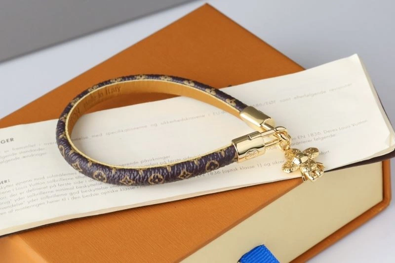Louis Vuitton Bracelets Breathable 256897