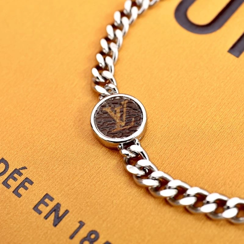 Louis Vuitton Bracelets Supportive 256896