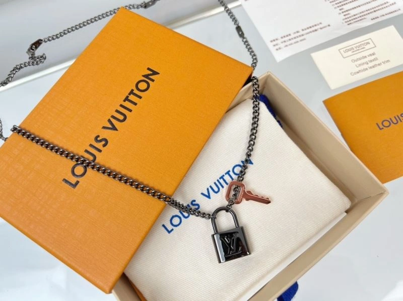 Practical Louis Vuitton Bracelets 256883