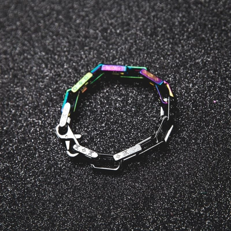 Packable Louis Vuitton Bracelets 256873
