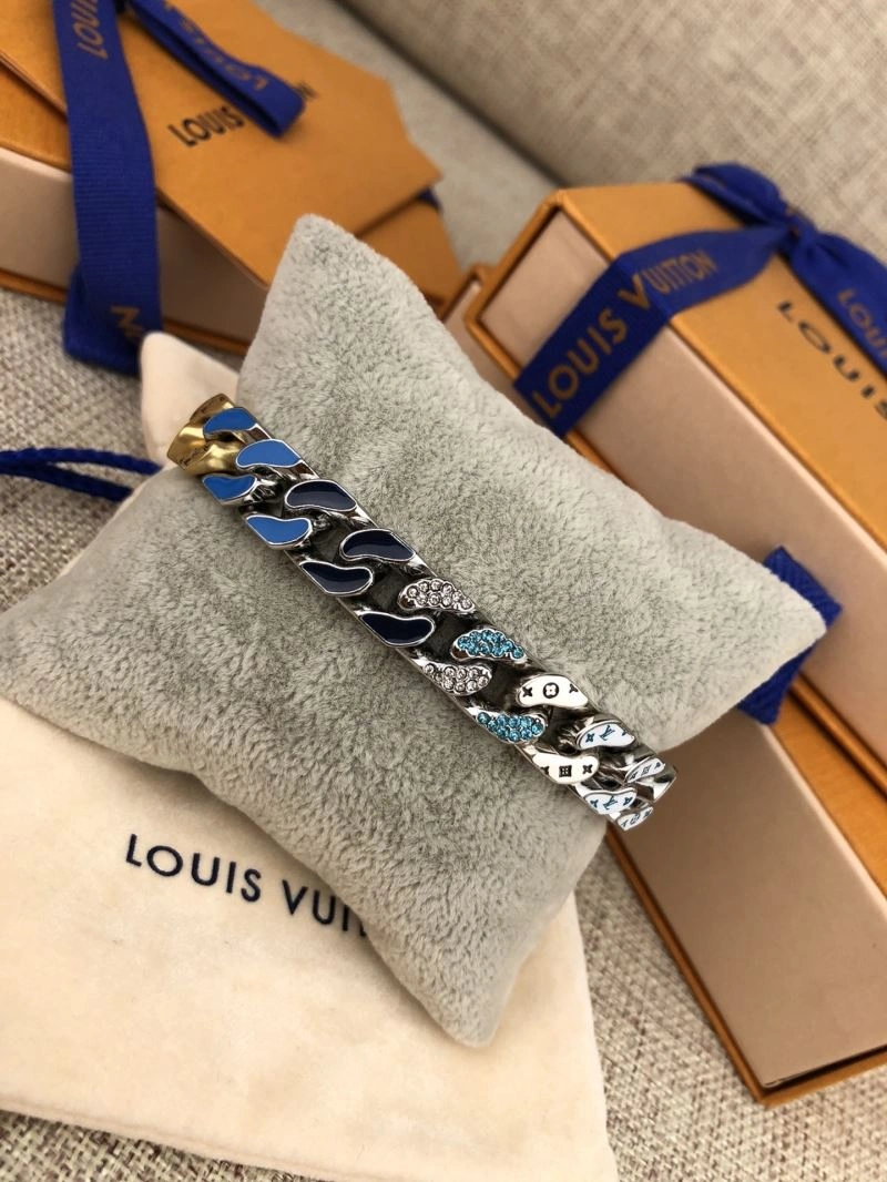 Resilient Louis Vuitton Bracelets 256893