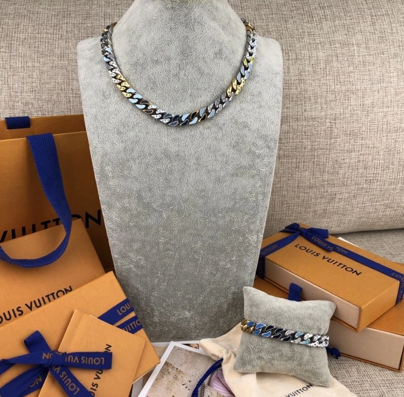 Resilient Louis Vuitton Bracelets 256893