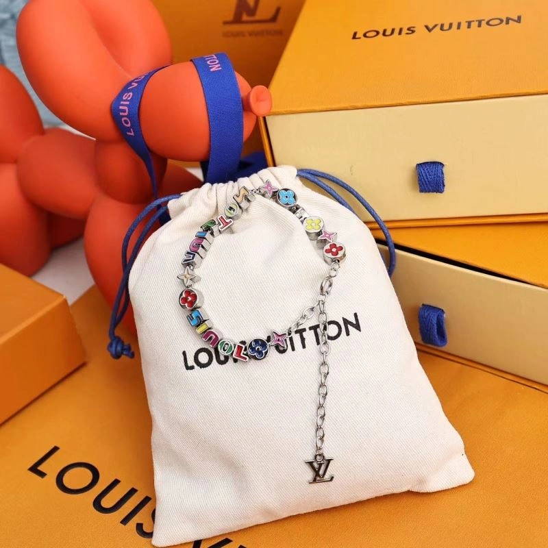 Louis Vuitton Bracelets TechFriendly 256600