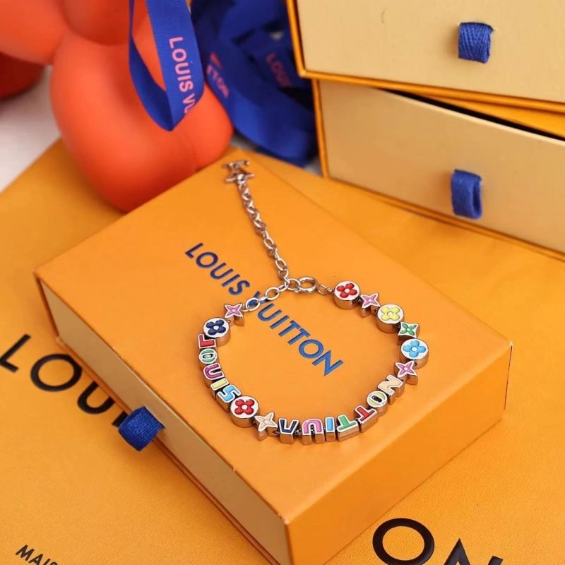 Louis Vuitton Bracelets TechFriendly 256600