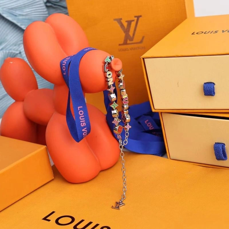 Louis Vuitton Bracelets TechFriendly 256600