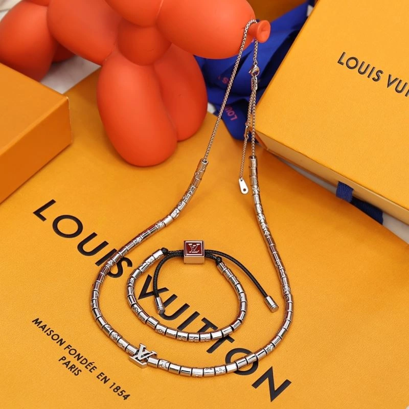Soft Louis Vuitton Bracelets 256889