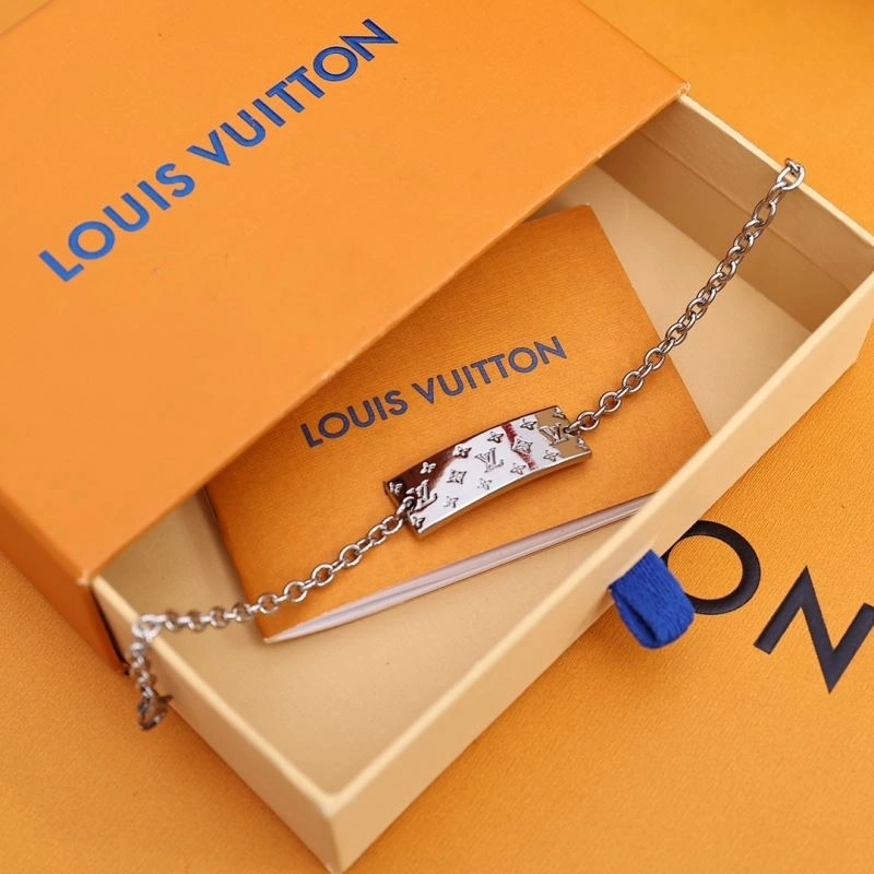 Popular Louis Vuitton Bracelets 256882