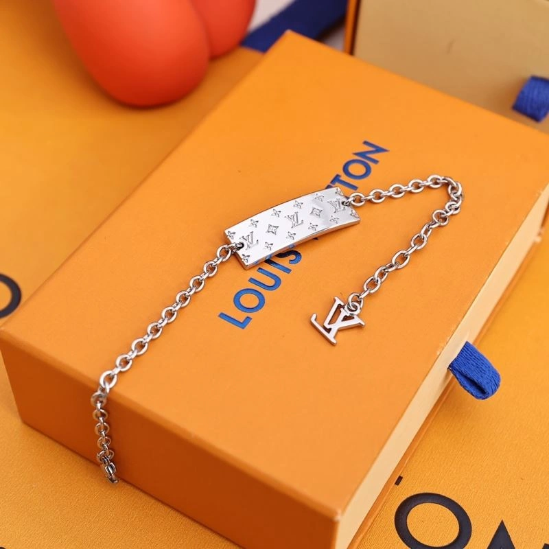Popular Louis Vuitton Bracelets 256882