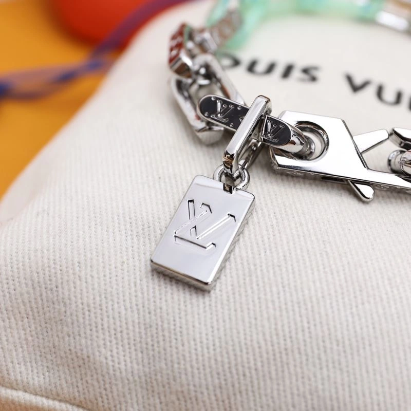 Louis Vuitton Bracelets Durable 256892