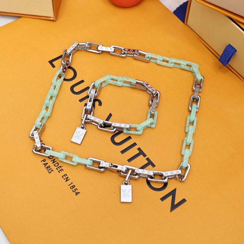 Louis Vuitton Bracelets Durable 256892