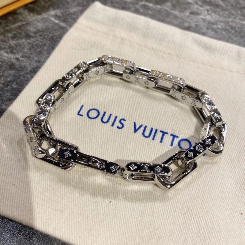Louis Vuitton Bracelets Functional 256870