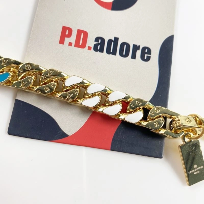 Louis Vuitton Bracelets Classic 256860