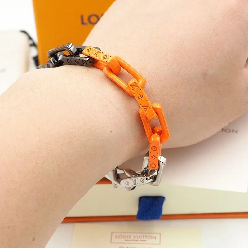 Louis Vuitton Bracelets Durable 256861
