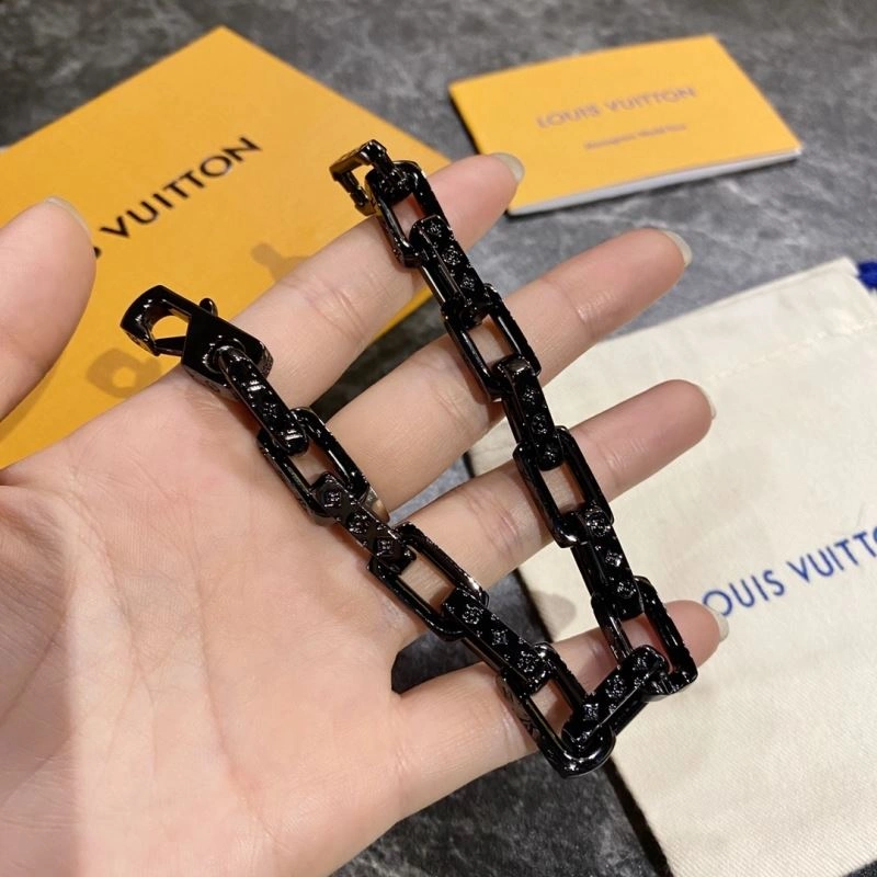Louis Vuitton Bracelets Sporty 256856
