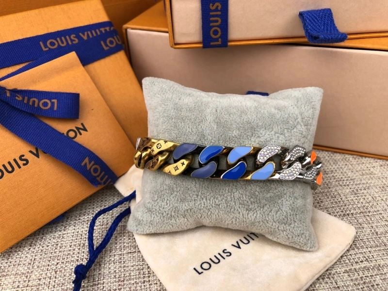 Louis Vuitton Bracelets Elegant 256848