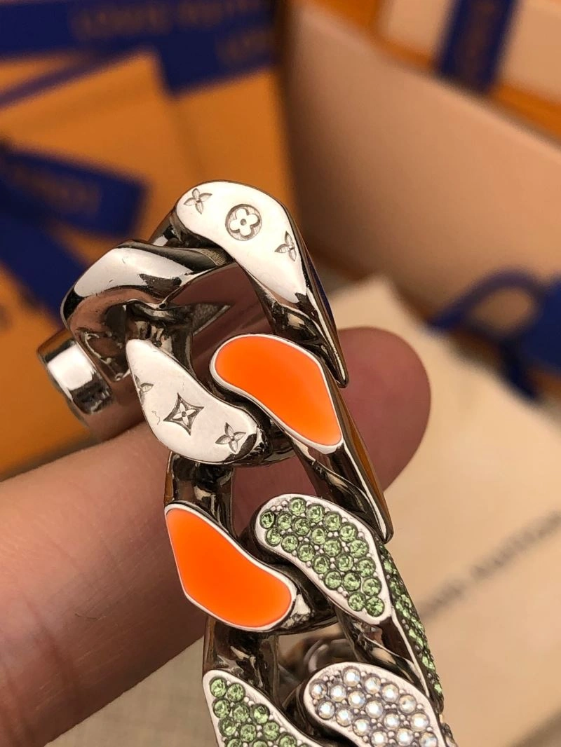 Louis Vuitton Bracelets Elegant 256848