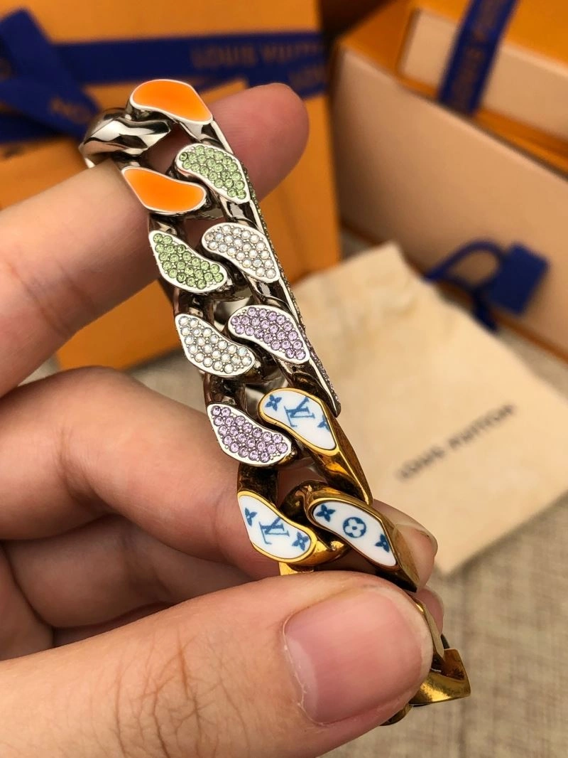 Louis Vuitton Bracelets Elegant 256848