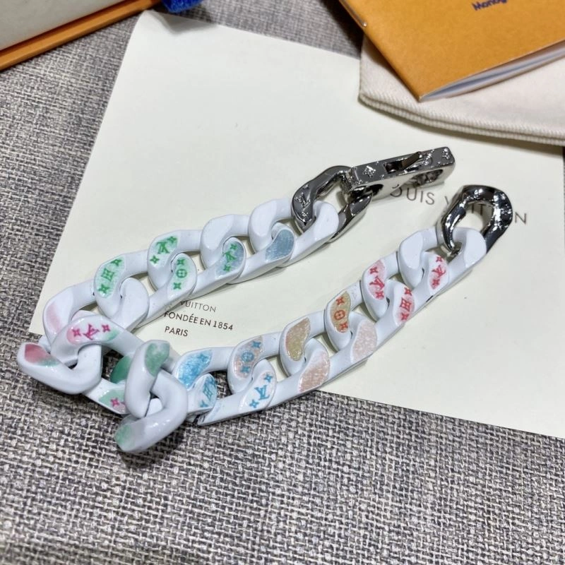 Stylish Louis Vuitton Bracelets 256855