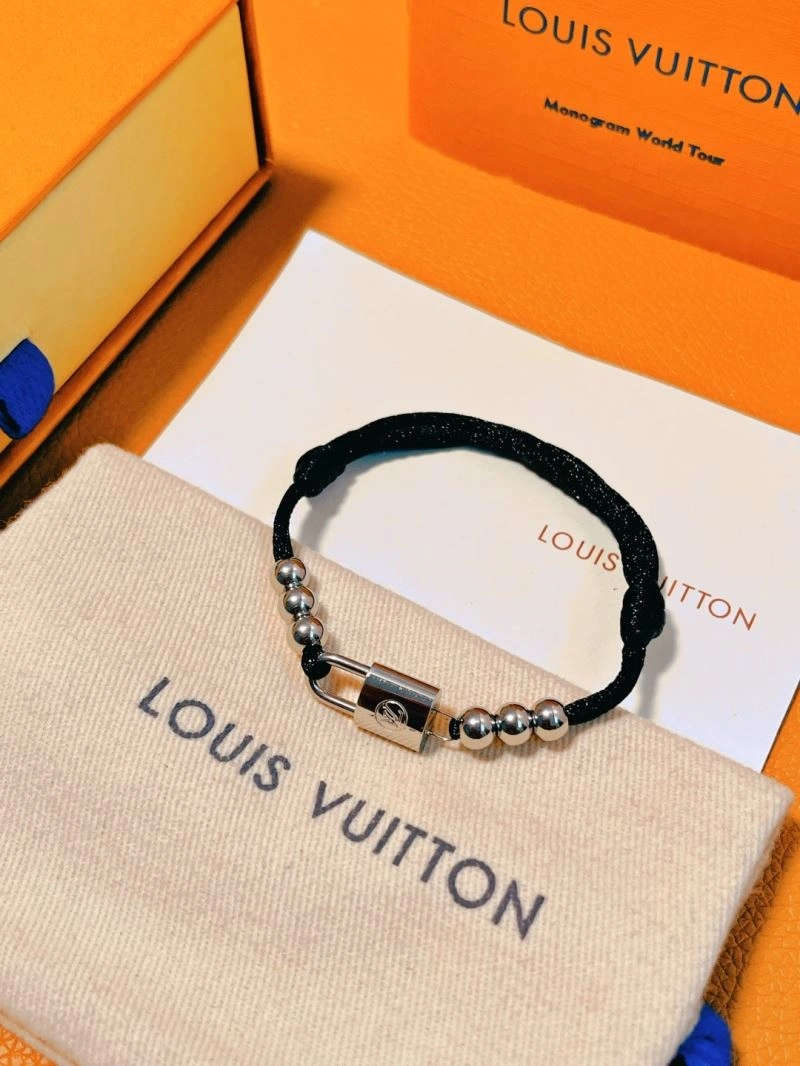 Louis Vuitton Bracelets AllSeason 256930