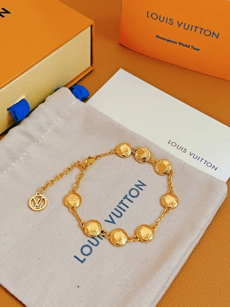 Lightweight Louis Vuitton Bracelets 256918