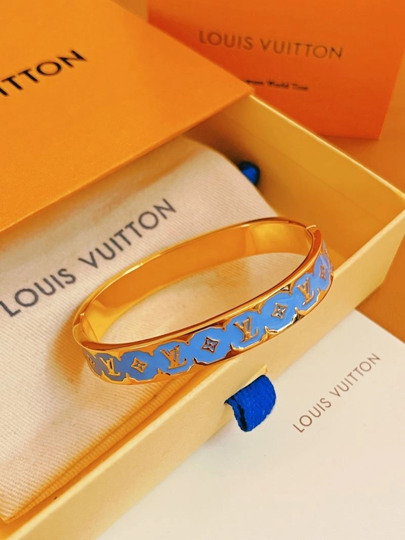 Louis Vuitton Bracelets Fashionable 256911