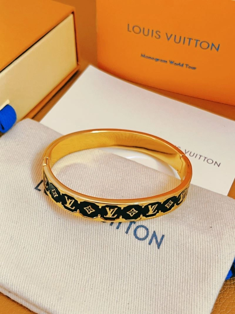 Louis Vuitton Bracelets Chic 256937