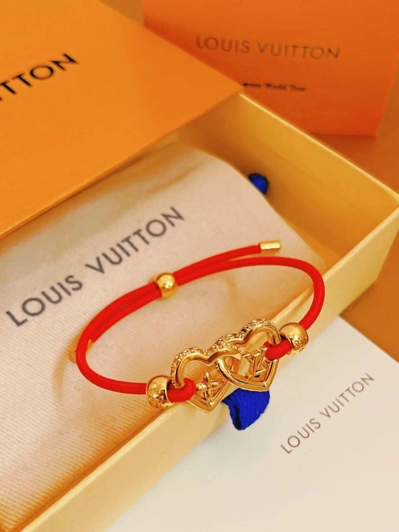 Louis Vuitton Bracelets Attractive 256912