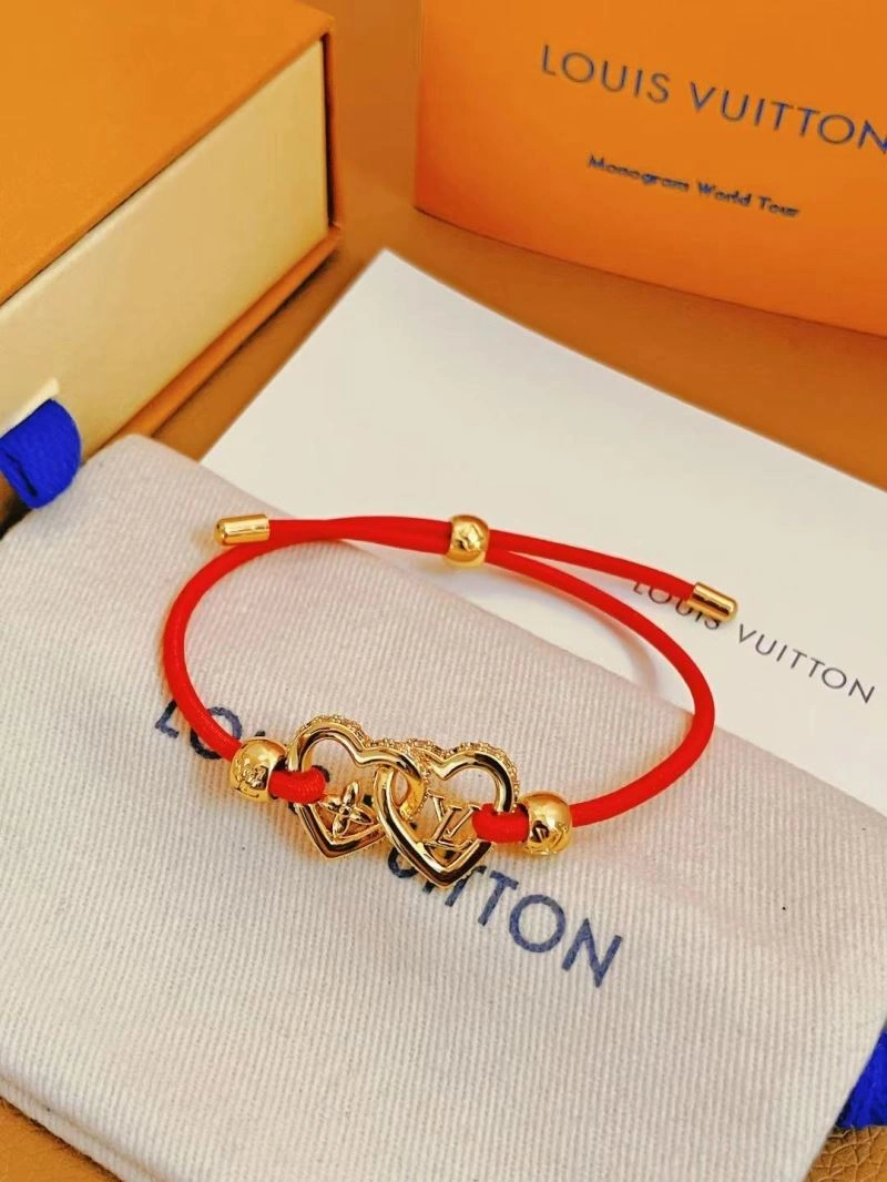 Louis Vuitton Bracelets Attractive 256912