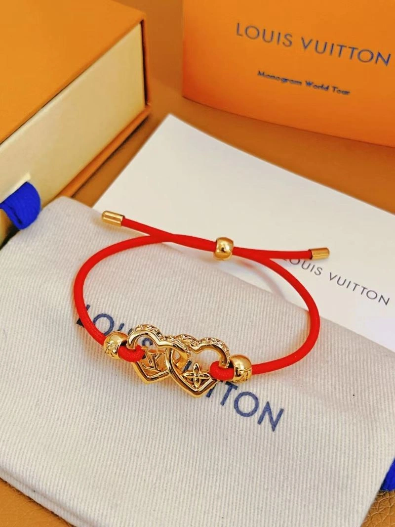 Louis Vuitton Bracelets Attractive 256912