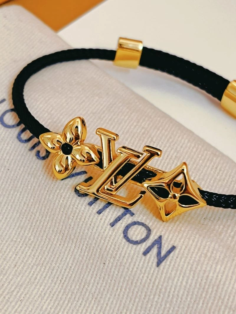 SmartChoice Louis Vuitton Bracelets 256919