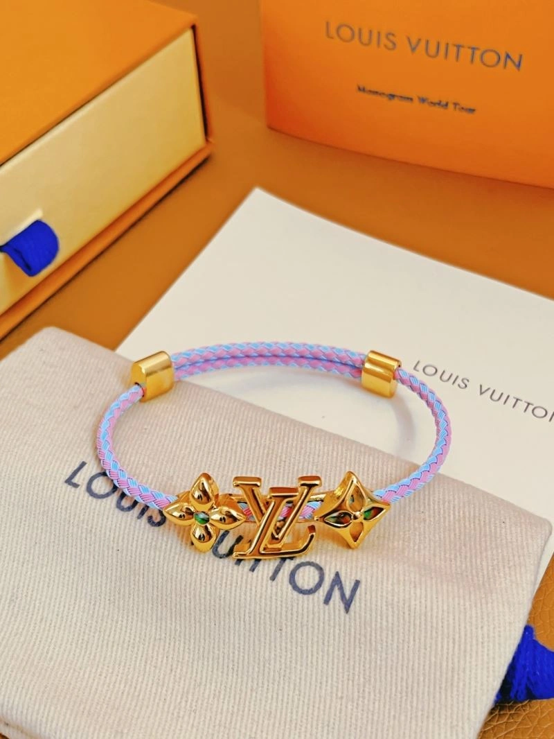 WellDesigned Louis Vuitton Bracelets 256908