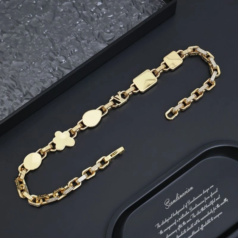 MoistureWicking Louis Vuitton Bracelets 256932