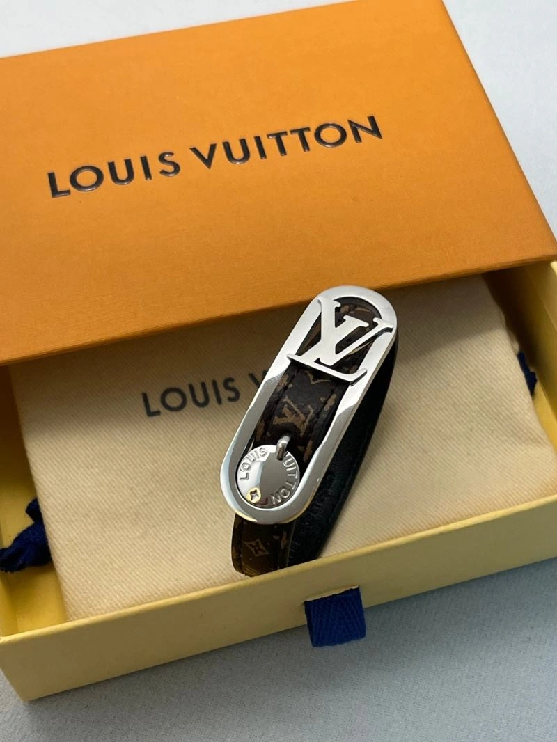 Louis Vuitton Bracelets Comfortable 256739