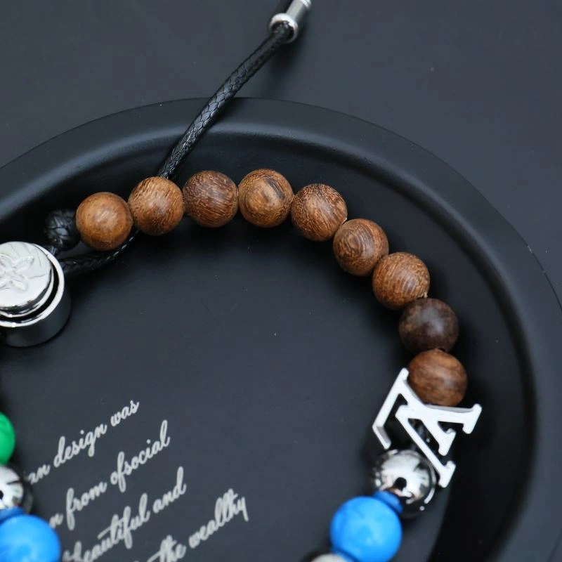 Compact Louis Vuitton Bracelets 256933