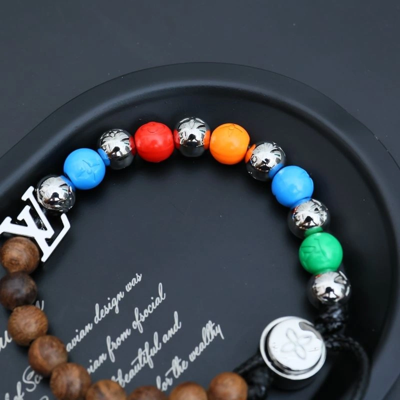 Compact Louis Vuitton Bracelets 256933
