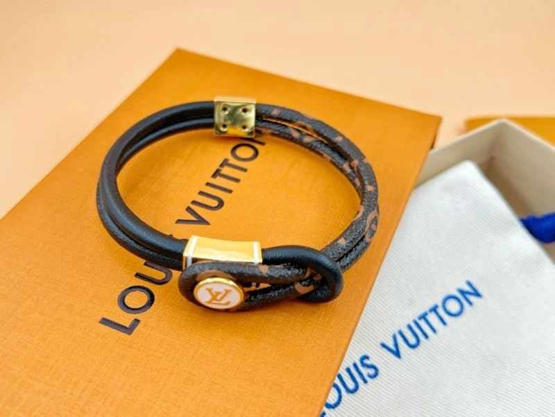 Louis Vuitton Bracelets Refined 256925