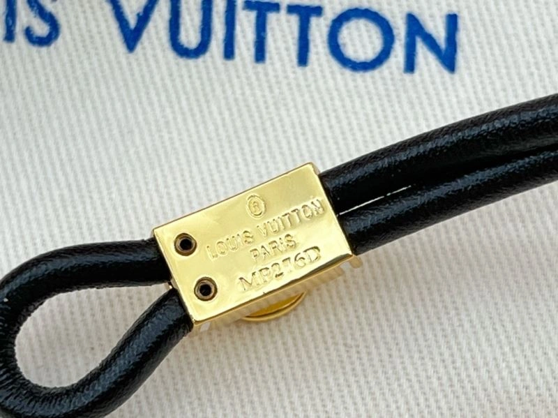 Louis Vuitton Bracelets Refined 256925
