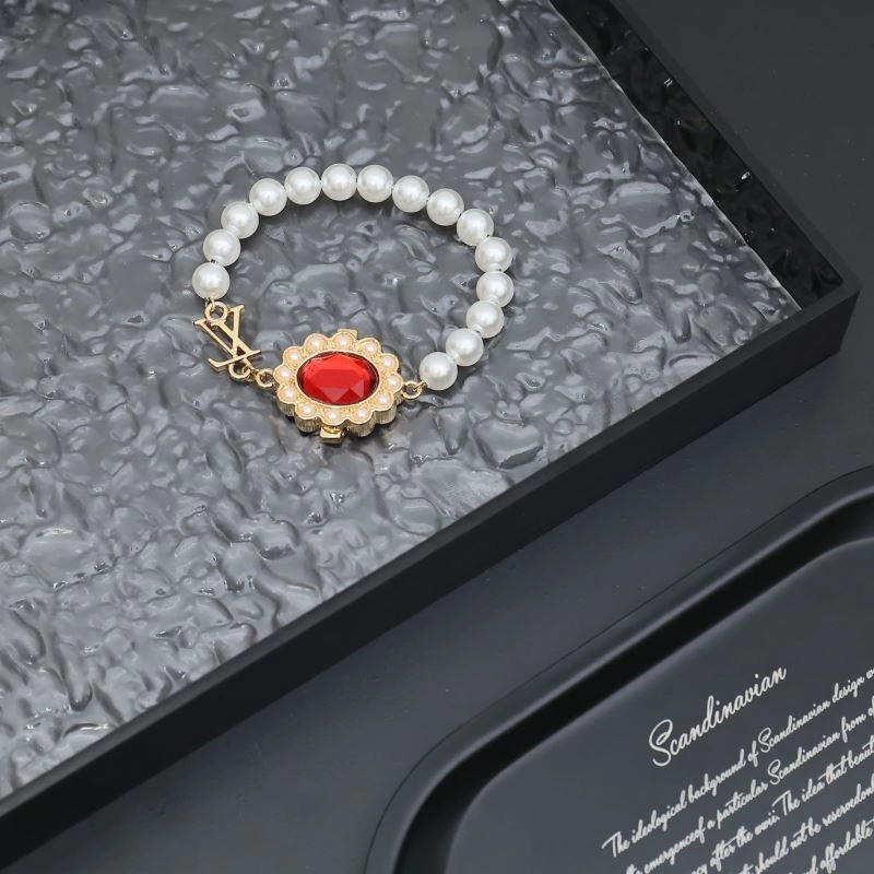 Minimalist Louis Vuitton Bracelets 256907