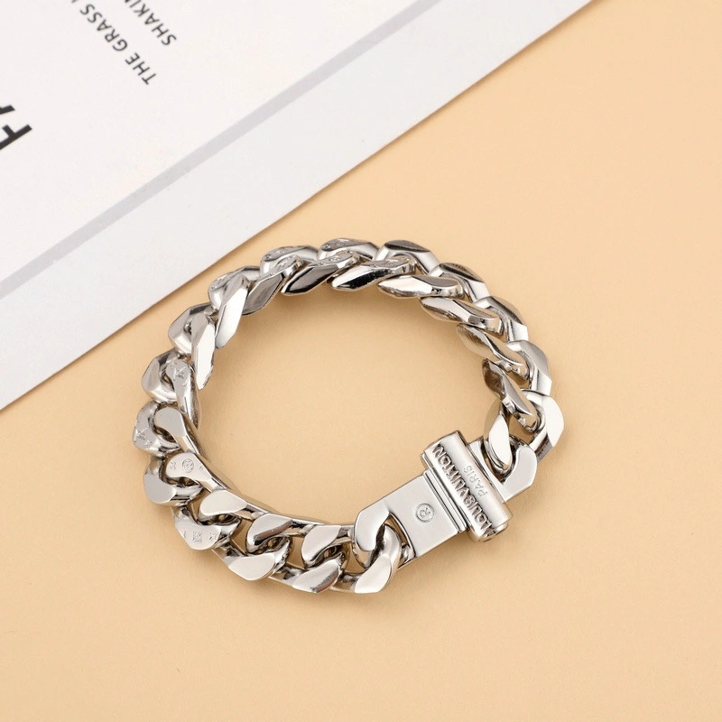 MultiPurpose Louis Vuitton Bracelets 256827