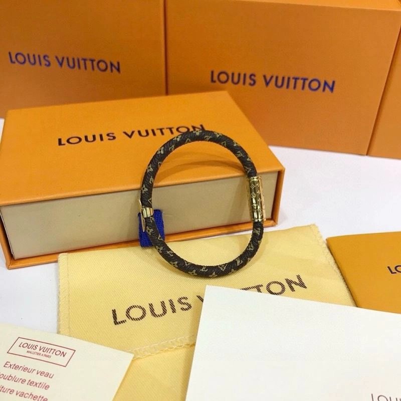 Louis Vuitton Bracelets Tailored 256840