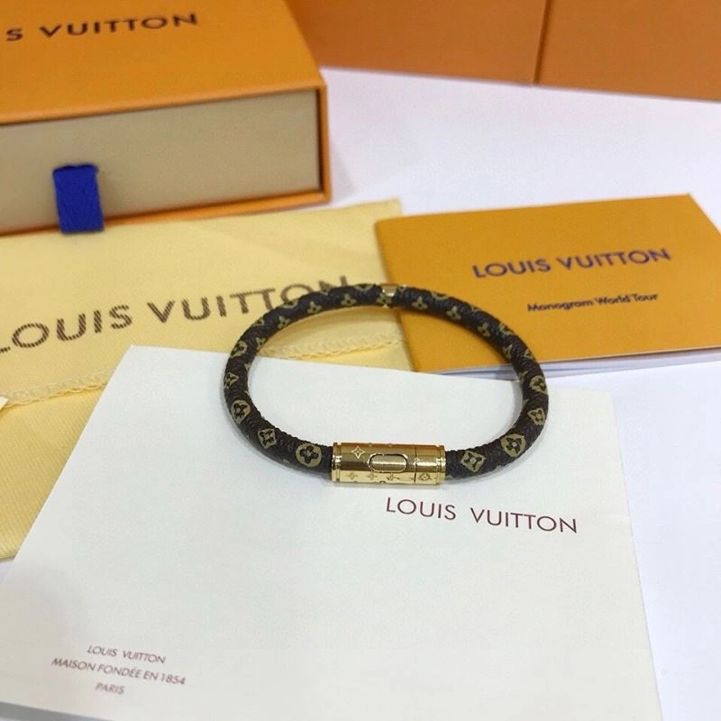 Louis Vuitton Bracelets Tailored 256840