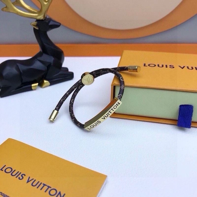 Bright Louis Vuitton Bracelets 256826