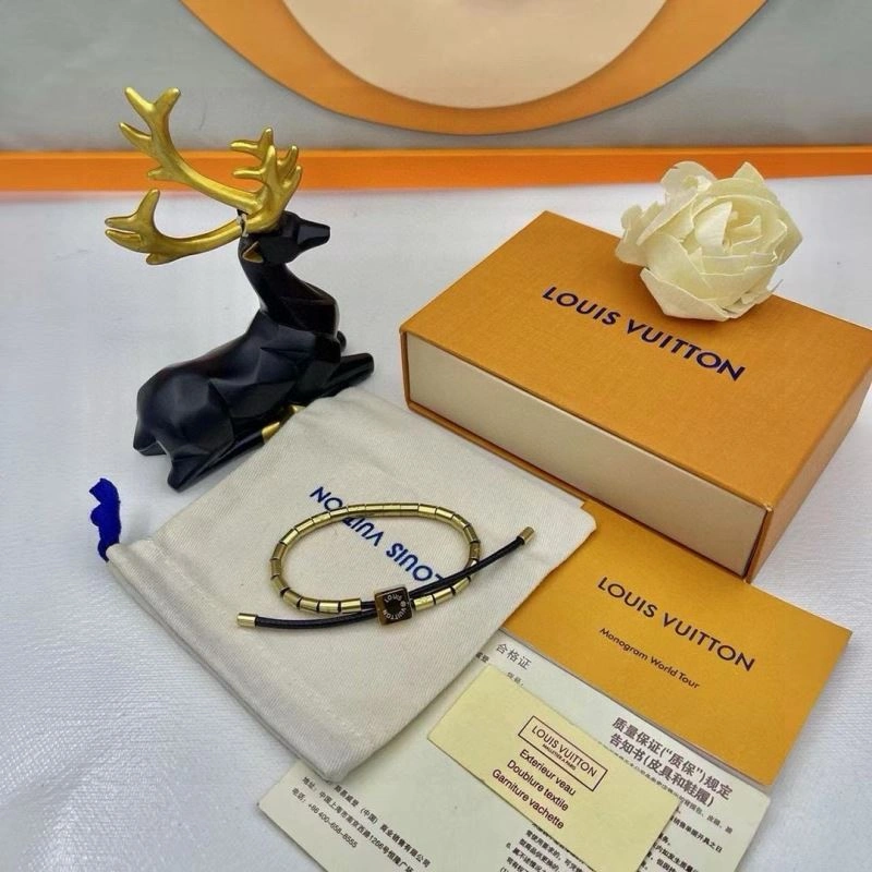 Minimalist Louis Vuitton Bracelets 256841