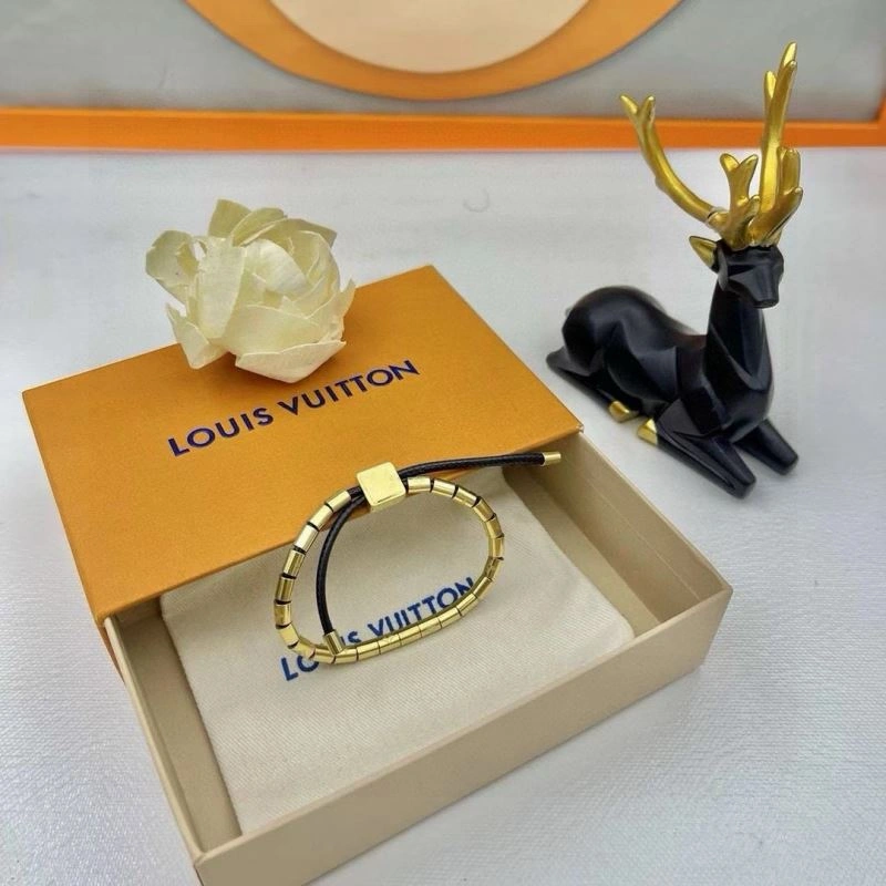 Minimalist Louis Vuitton Bracelets 256841