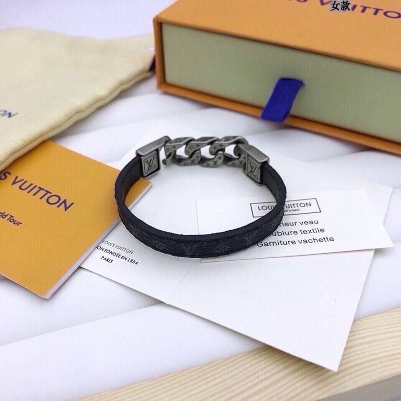 Bold Louis Vuitton Bracelets 256851