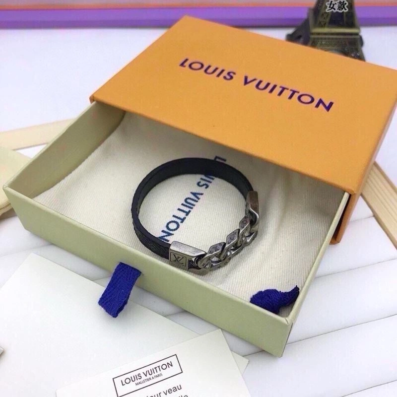 Bold Louis Vuitton Bracelets 256851